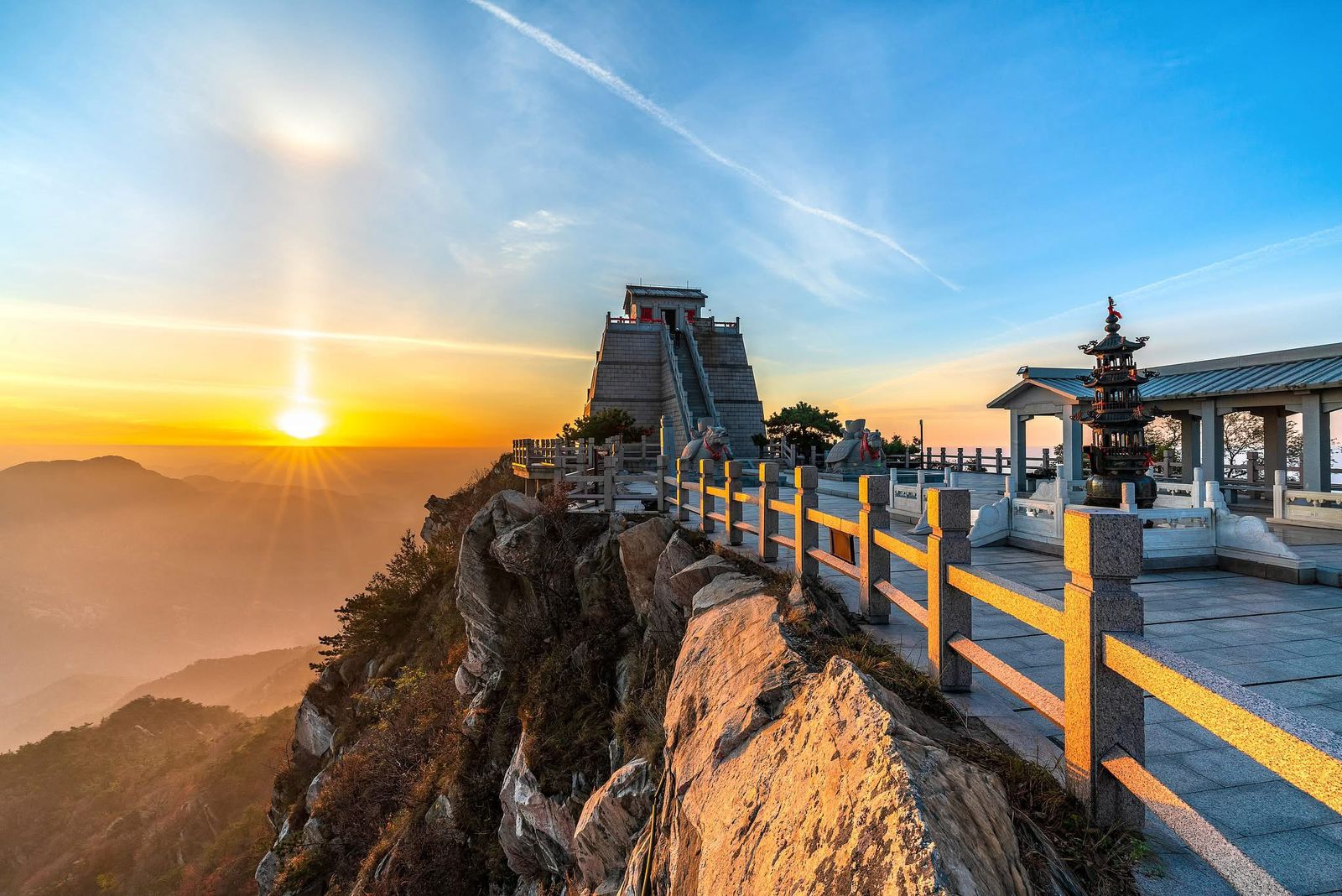 Scenic Triad Getaway